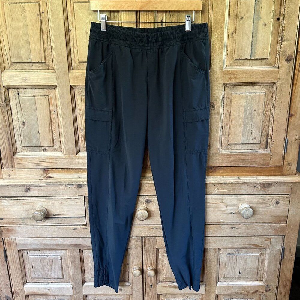 The North Face Womens Size 8 Black Jogger Pants Slim Leg Pockets Nylon Hiking